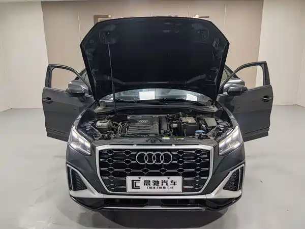 Audi Q2L 2022, фото 13