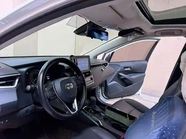 Toyota Corolla 2023, фото 5