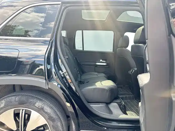 Mercedes-Benz EQB 2023, фото 19