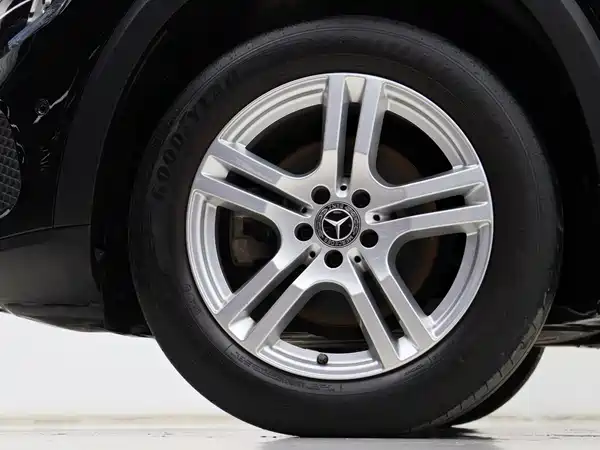 Mercedes-Benz GLB 2022, фото 28