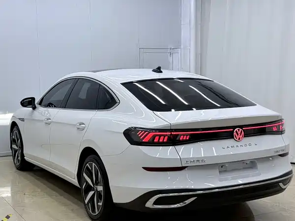 Volkswagen Lamando 2023, фото 6
