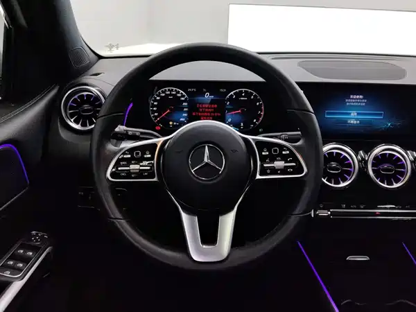 Mercedes-Benz GLB 2021, фото 15