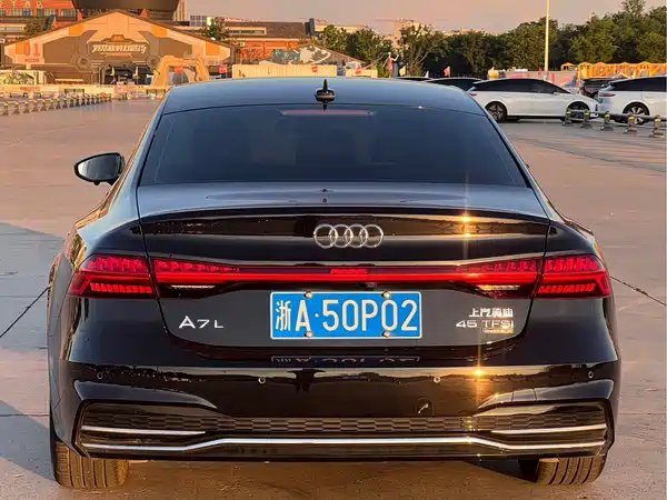 Audi A7L 2022, фото 8