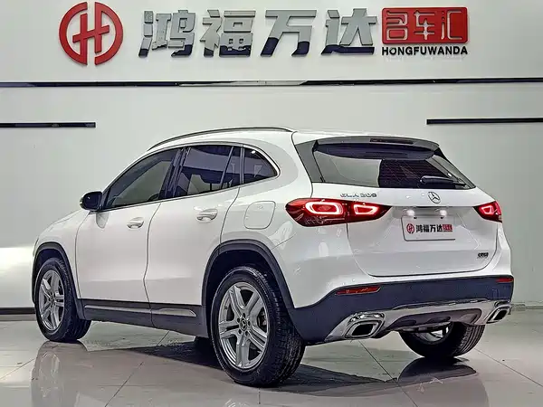 Mercedes-Benz GLA 2023, фото 6