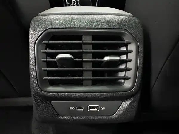 Volkswagen Lamando 2023, фото 18