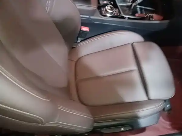 BMW 1 Series 2021, фото 24