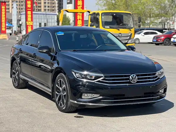 Volkswagen Magotan 2023, фото 3