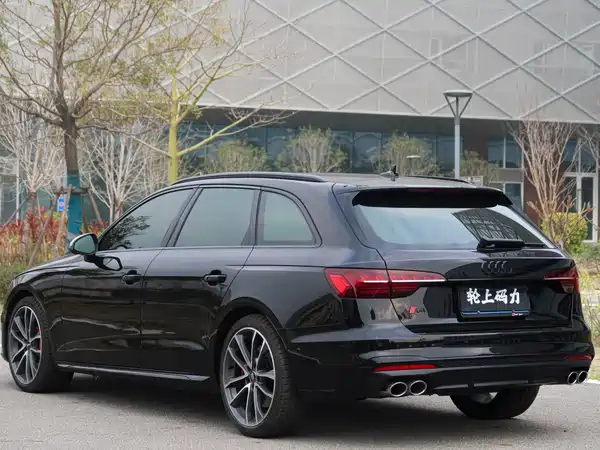 Audi S4 2024, фото 8