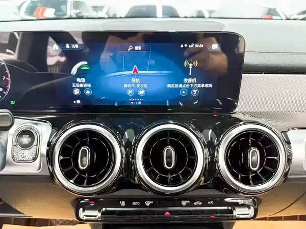 Mercedes-Benz GLB 2023, фото 17