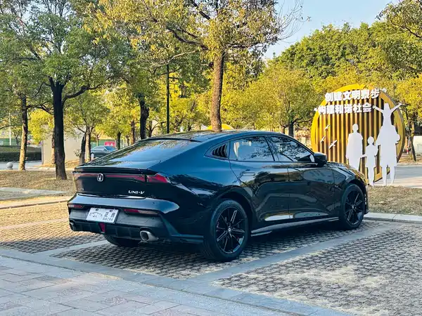 Changan UNI-V 2022, фото 7