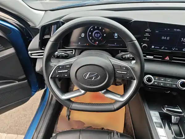 Hyundai Elantra 2022, фото 10