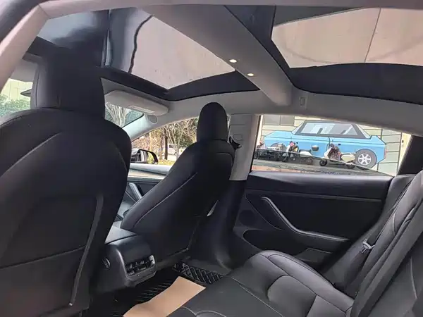 Tesla Model 3 2022, фото 8