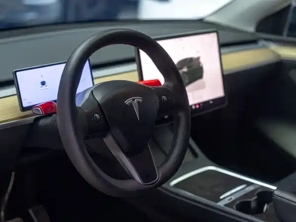 Tesla Model Y 2022, фото 10