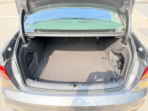 Audi A4L 2024, фото 12
