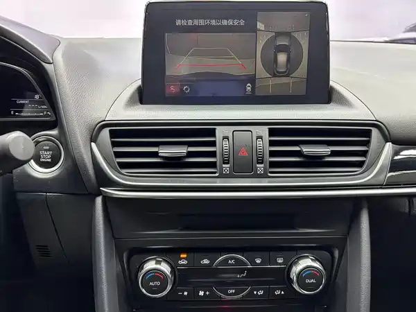 Mazda CX-4 2021, фото 13