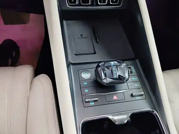 BYD Song L EV 2024, фото 14