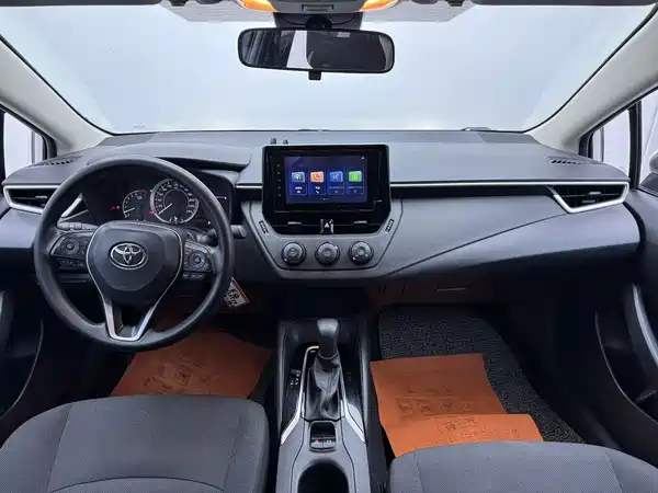 Toyota Corolla 2022, фото 2