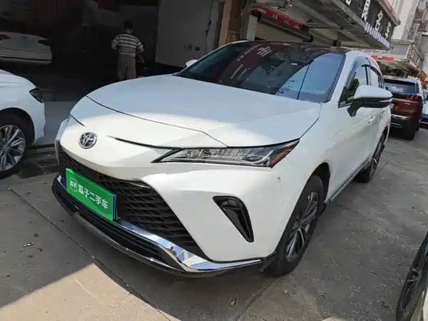 Toyota Venza 2023