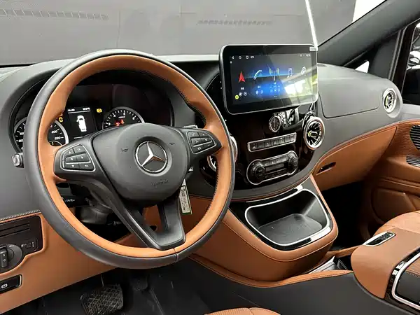 Mercedes-Benz Vito 2023, фото 4