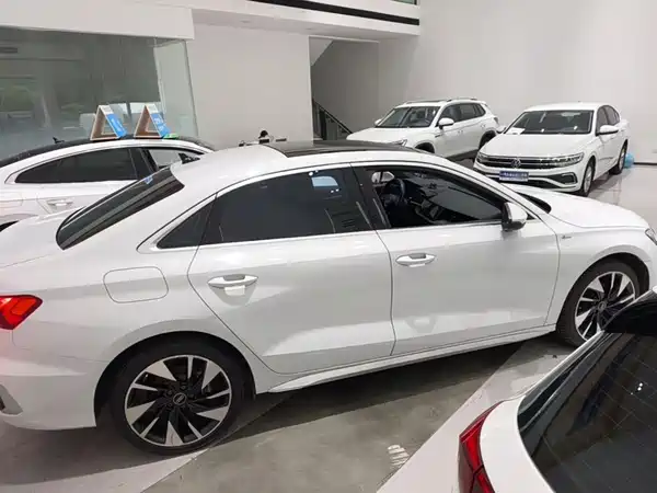 Audi A3 2024, фото 6