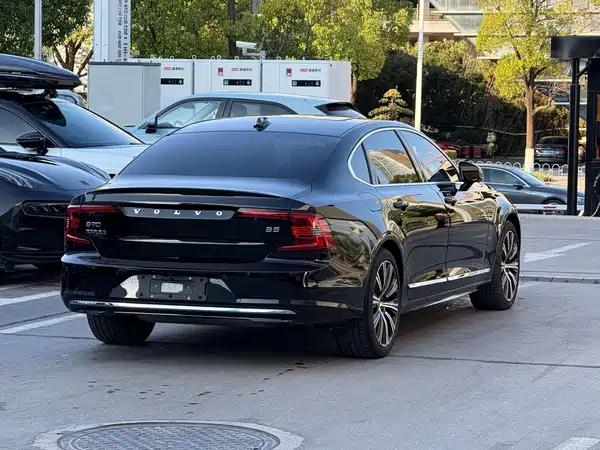Volvo S90 2024, фото 3