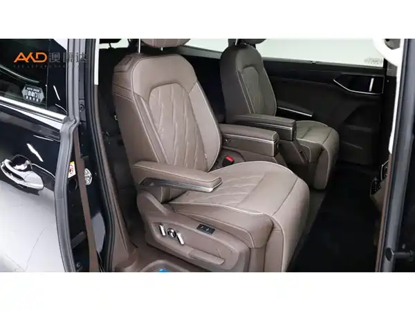 Volkswagen Viloran 2023, фото 8