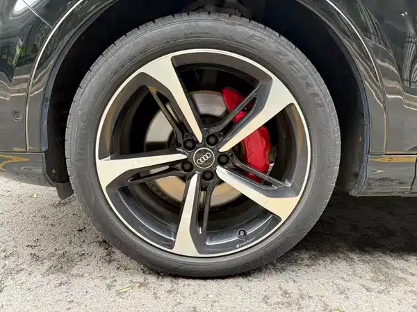 Audi Q7 2022, фото 13