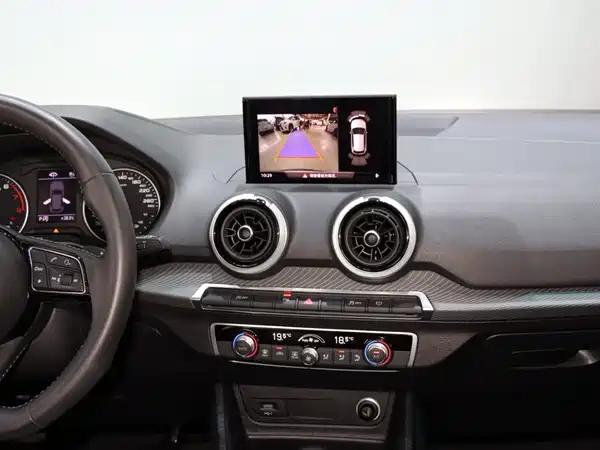 Audi Q2L 2022, фото 14