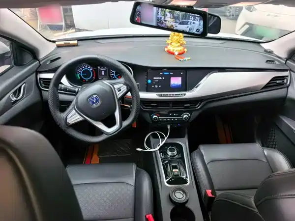 Changan Eado EV 2022, фото 9