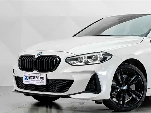 BMW 1 Series 2021, фото 3