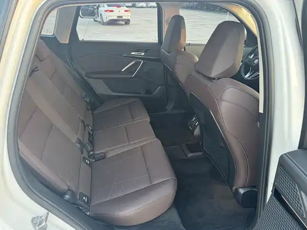 BMW X1 2023, фото 11