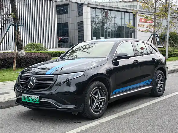 Mercedes-Benz EQC 2021