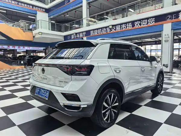 Volkswagen T-ROC 2023, фото 6