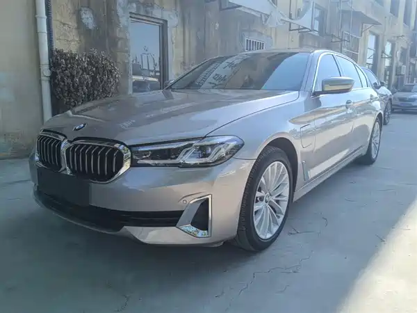 BMW 5 Series PHEV 2022
