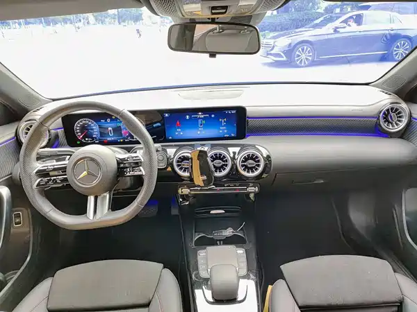 Mercedes-Benz A-Class 2023, фото 10