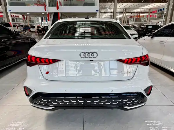 Audi A3 2025, фото 4