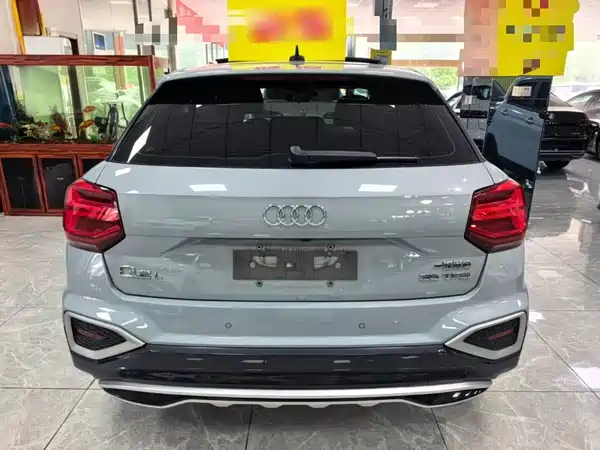 Audi Q2L 2022, фото 5