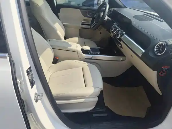 Mercedes-Benz EQB 2022, фото 8