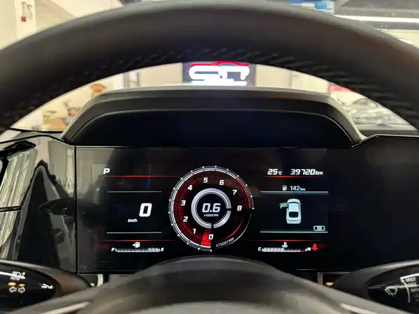 Hyundai Elantra 2022, фото 8