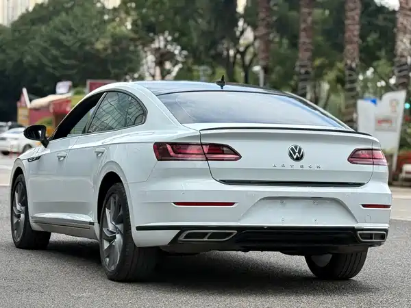 Volkswagen Passat CC 2023, фото 15