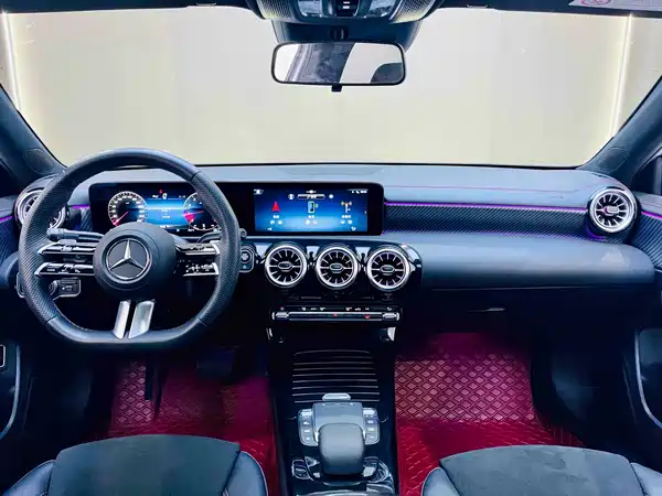 Mercedes-Benz A-Class 2024, фото 9