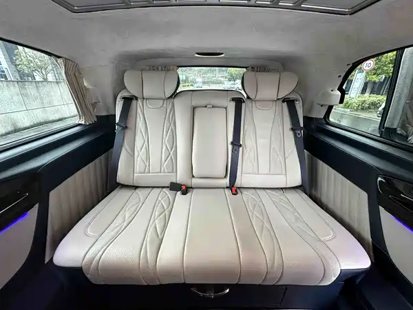 Mercedes-Benz Vito 2023, фото 13