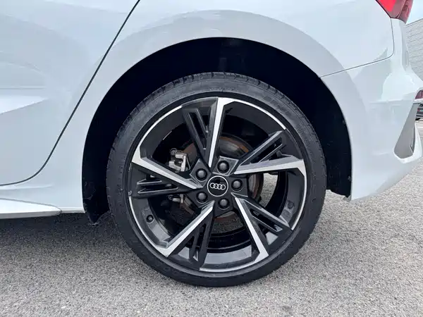 Audi A3 2024, фото 10