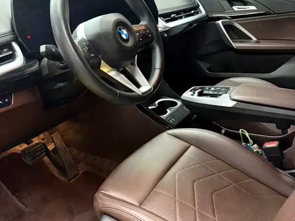 BMW X1 2023, фото 17