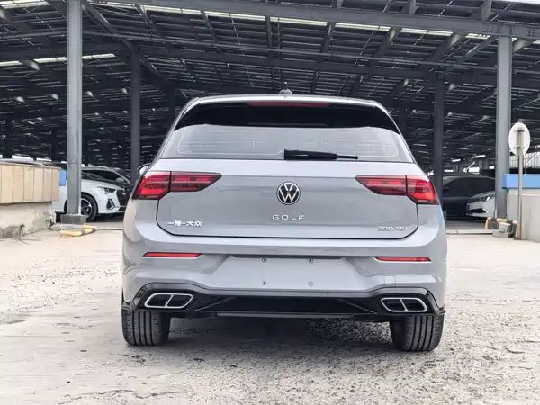 Volkswagen Golf 2023, фото 5