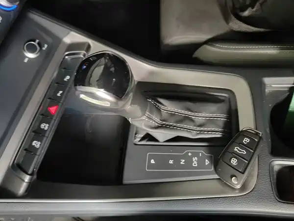 Audi Q3 2023, фото 13
