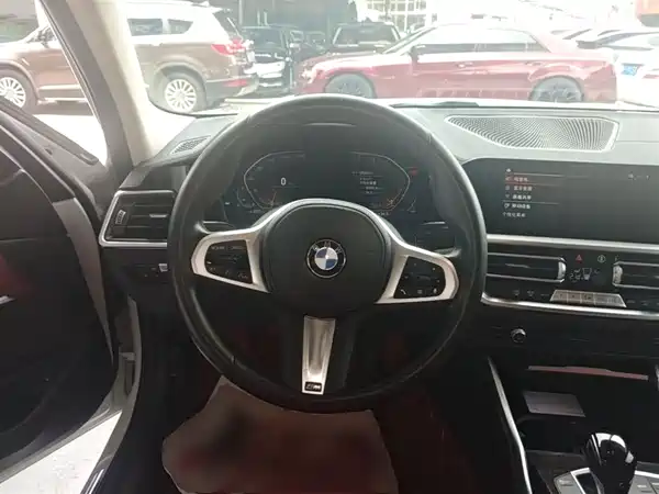 BMW 3 Series 2022, фото 10