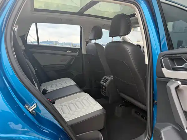 Volkswagen Tayron GTE 2023, фото 25