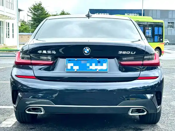 BMW 3 Series 2022, фото 8