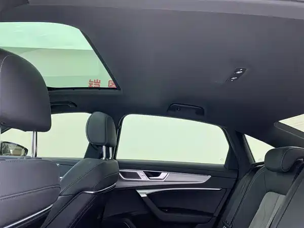 Audi A6L 2024, фото 24